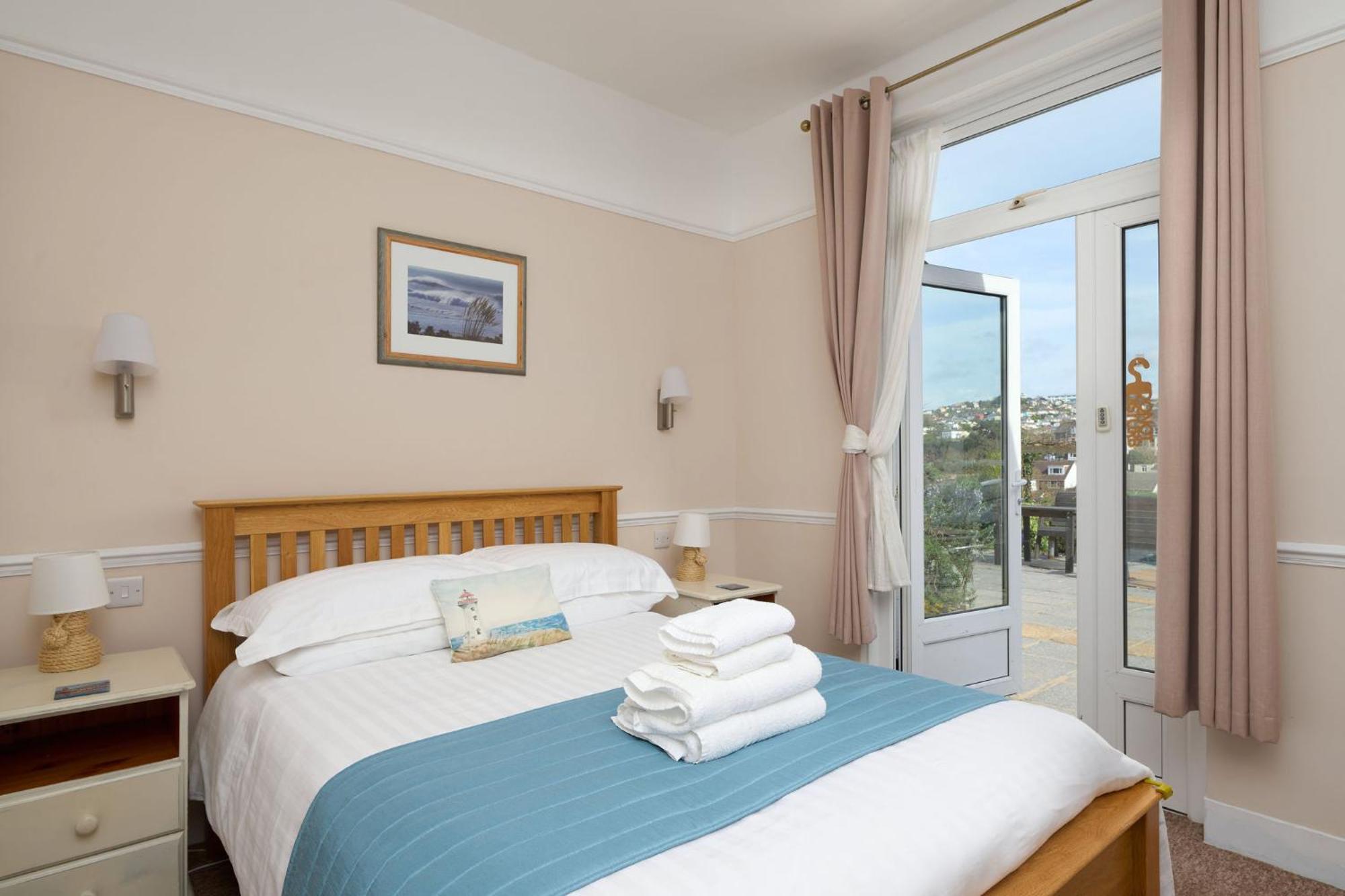 Epchris House Hotel Ilfracombe Exterior photo